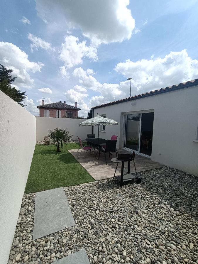 Charmante Maison Aux Portes De La Rochelle La Jarrie エクステリア 写真